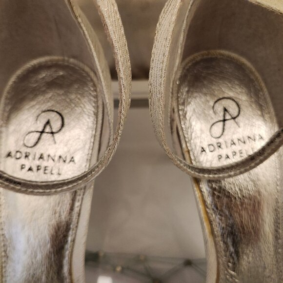 Adrianna Papell Silver and Gold Sandals - Picture 4 of 10